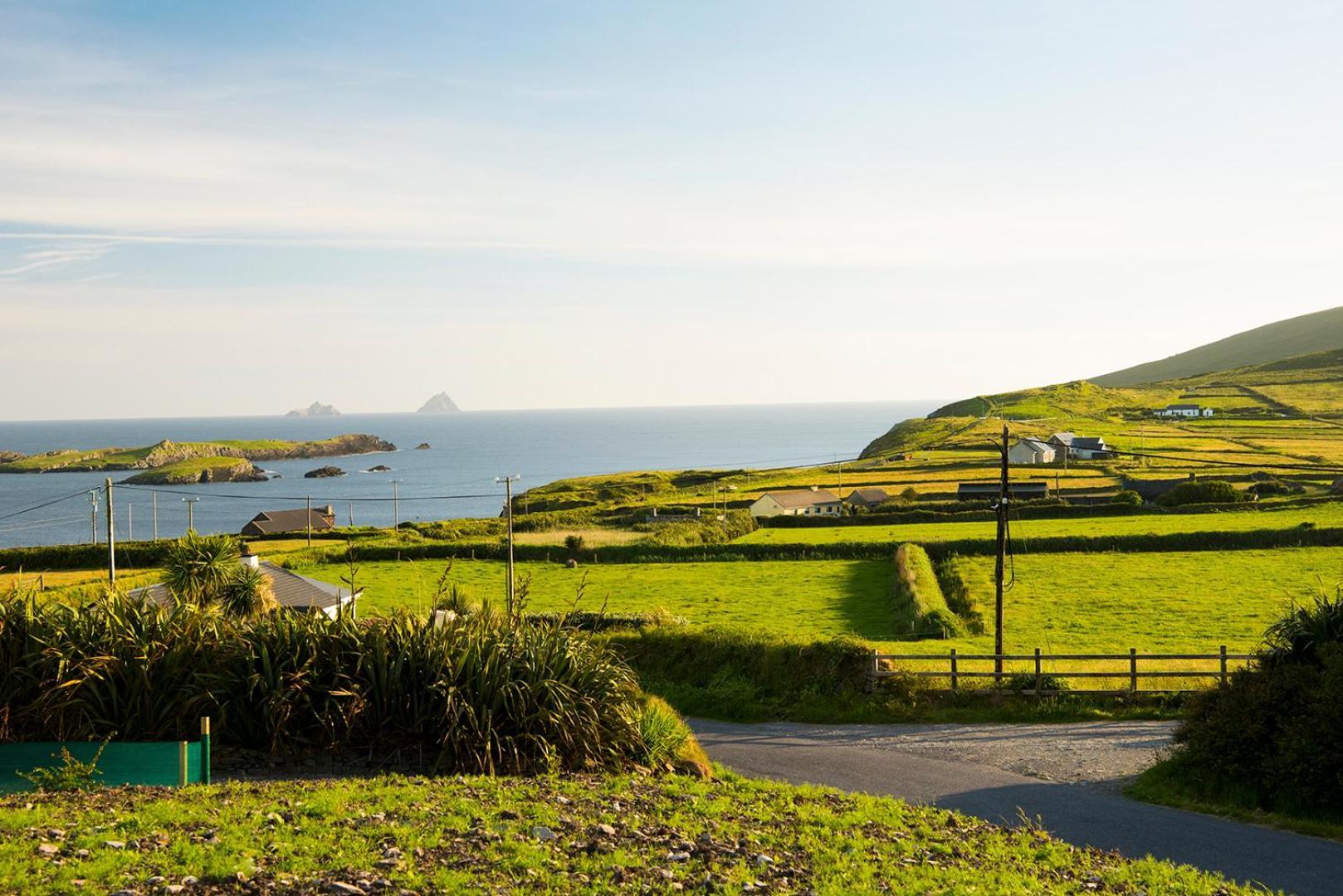 Ring Of Kerry - Einmaliger Blick Auf Skelligs Daire Clynacartan Dış mekan fotoğraf
